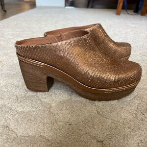 Antelope R22 Bronze Leather Safi Mules | Size 38